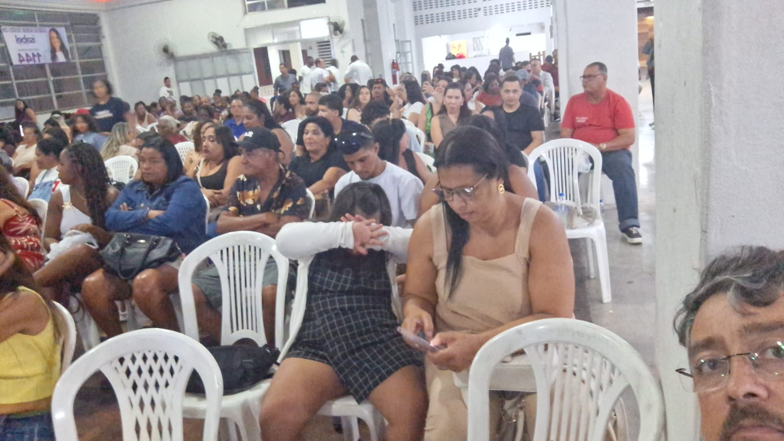 Participantes em encontro comunitário no Estado do Rio de Janeiro